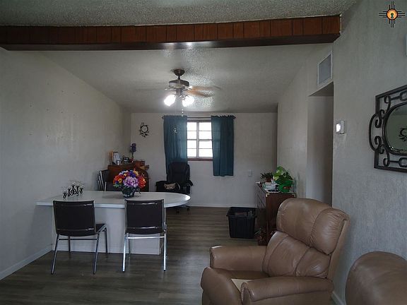 3rd image of 1123 W Princess Jeanne Dr
