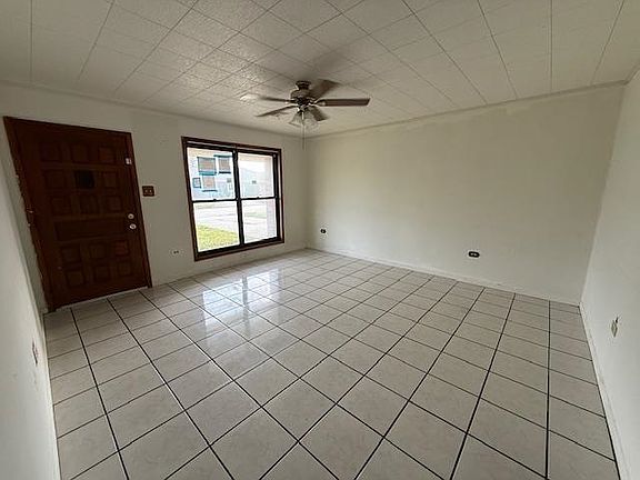 2nd image of 213 Westview Dr