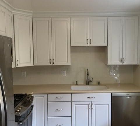 3rd image of 351 Leland Ave APT 2