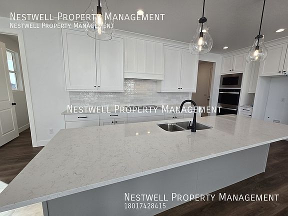 3rd image of 2815 W River Park Way #A