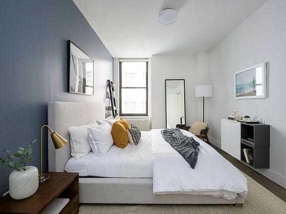 3rd image of 25 Broad St APT 4L