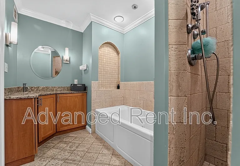 528 S Curley St — Photo 20