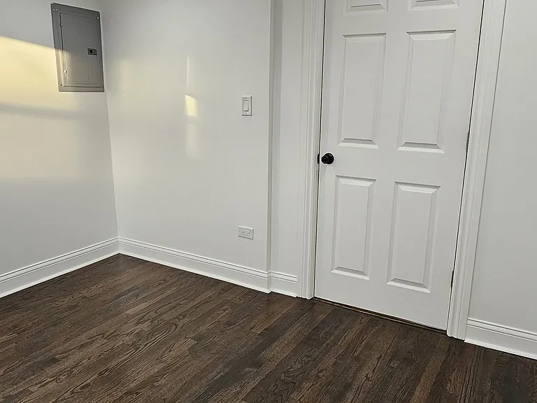 11712 S Harding Ave — Photo 17