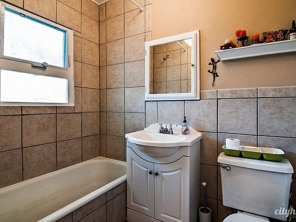 Upstairs bathroom off bedroom