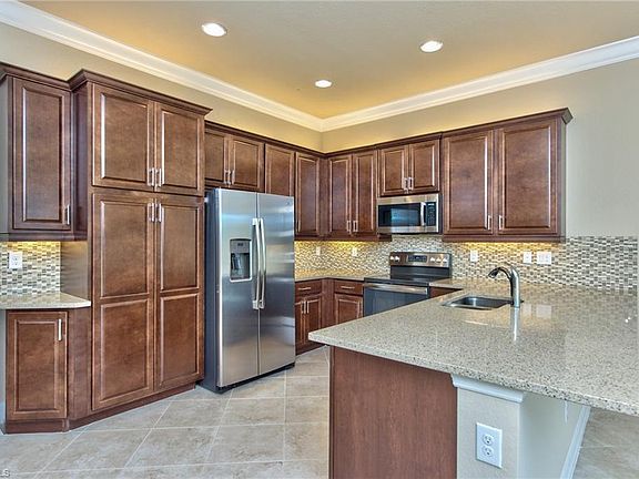 3rd image of 11863 Lakewood Preserve Pl