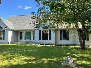 5261 N Rollin Hwy, Manitou Beach, MI 49253