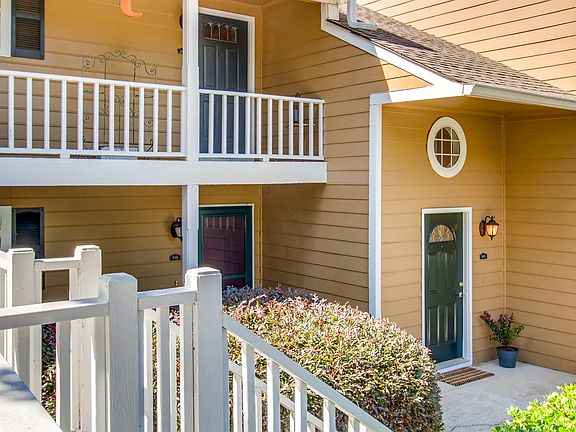 3rd image of 3980 Riverlook Pkwy SE #8