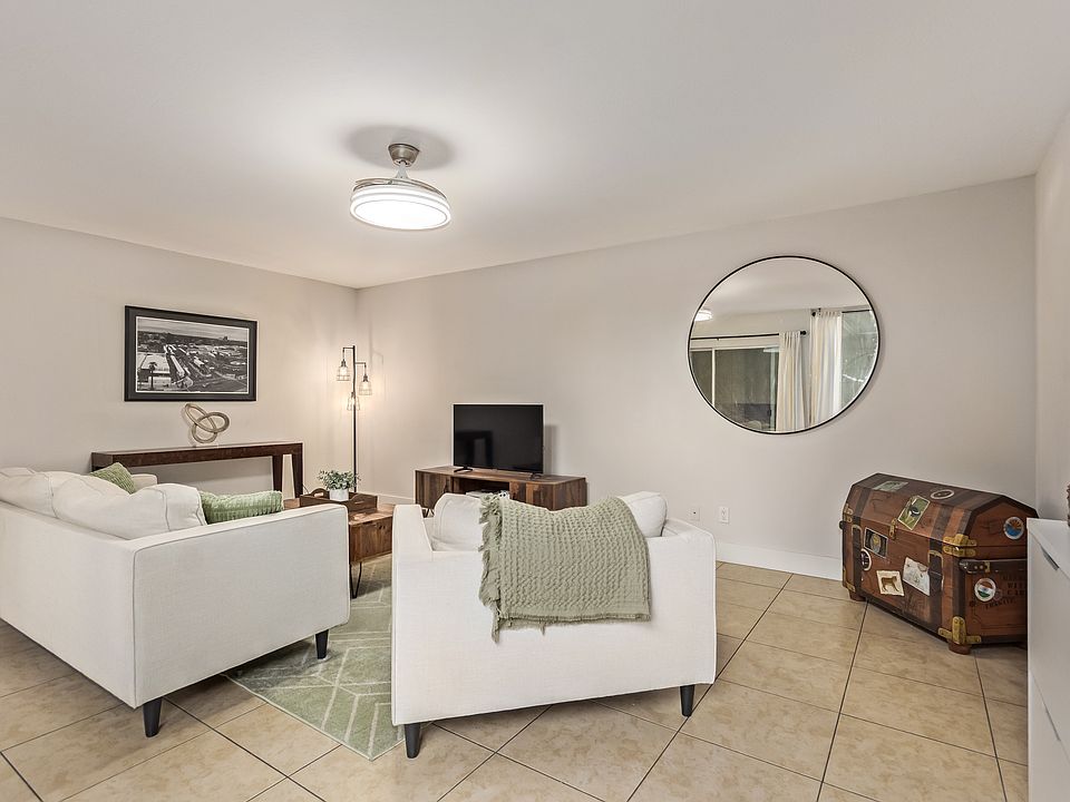 1st image of 1225 E Medlock Dr Unit 102