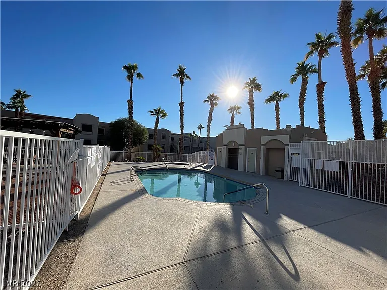 2040 Mesquite Ln #104 — Photo 10