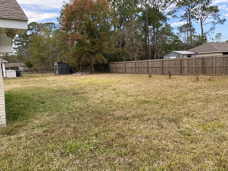 247 Oak Dr — Photo 19