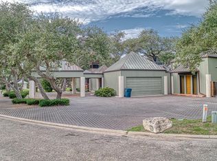 2503 Turkey Neck Cir, Rockport, TX 78382