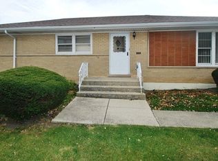 2413 Mayfair Ave, Westchester, IL