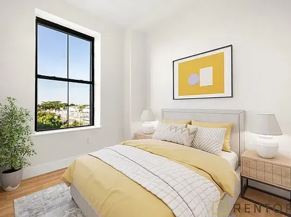 16-80 Madison Street image 4 of 17