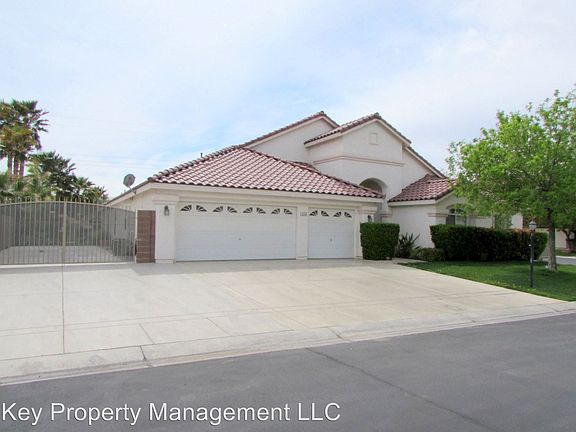 2nd image of 223 Molly Ct