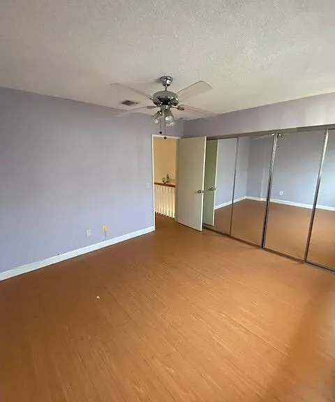 557 E Tujunga Ave #H — Photo 6