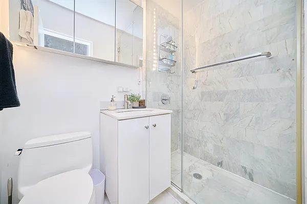 Rented by Living New York | media 8