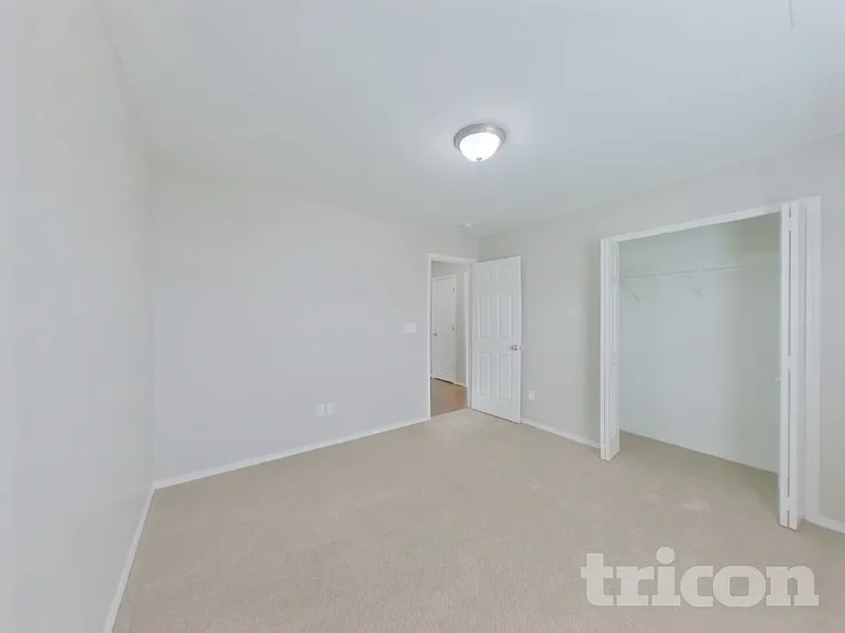 2226 Buckleigh Dr — Photo 16