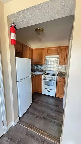 434 Russell Rd Photo 1