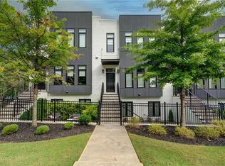 1112 Briar Cove Cir, Atlanta, GA 30329