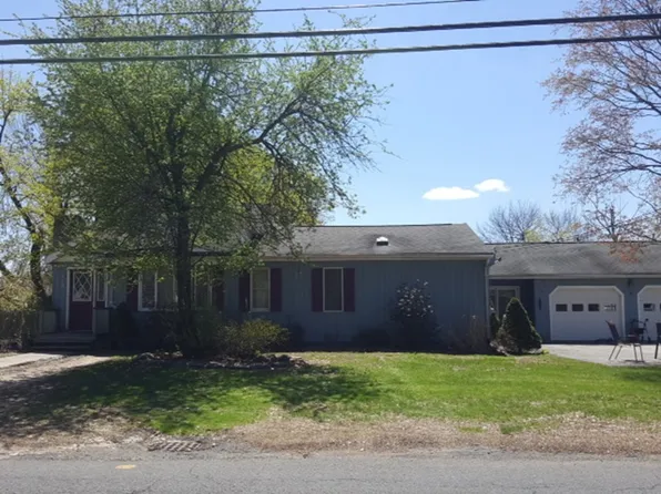 210 Meadow St, Agawam, MA 01001