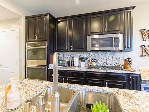 4th image of 9364 Laurel Grove Ct