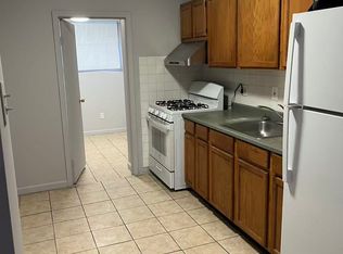 2507 S 7th St, Philadelphia, PA 19148