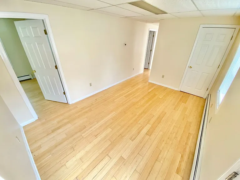 52 Grant St — Photo 4