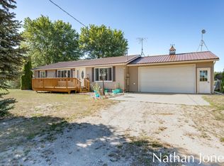 11160 E Spencer Rd, Crystal, MI 48818