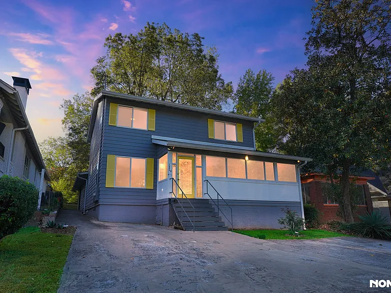 1604 Westwood Ave SW — Photo 2