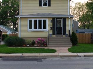 1027 Fairview Rd, Swarthmore, PA 19081