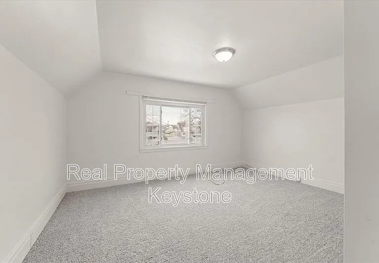 71 McKinnie Ave — Photo 12