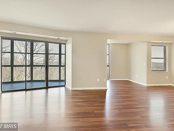 2nd image of 19350 Magnolia Grove Sq Unit 311