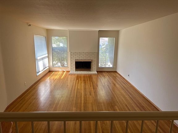 5th image of 4642 Catalina Dr