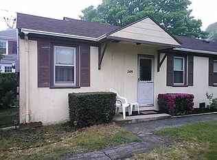 249 W Main Rd, Middletown, RI 02842