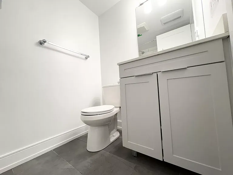 294 Chandler Dr #103 — Photo 2