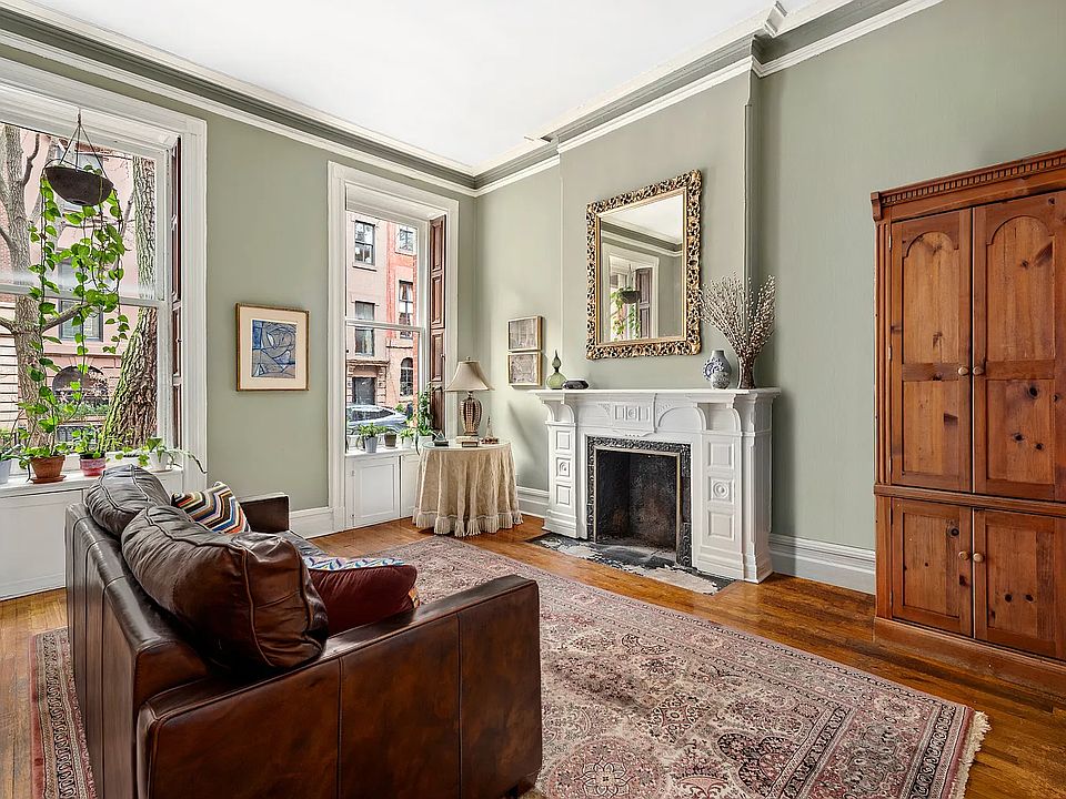 1st image of 42 9th St APT 13