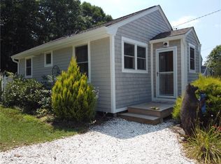 135 Lawrence Ct, Tiverton, RI 02878
