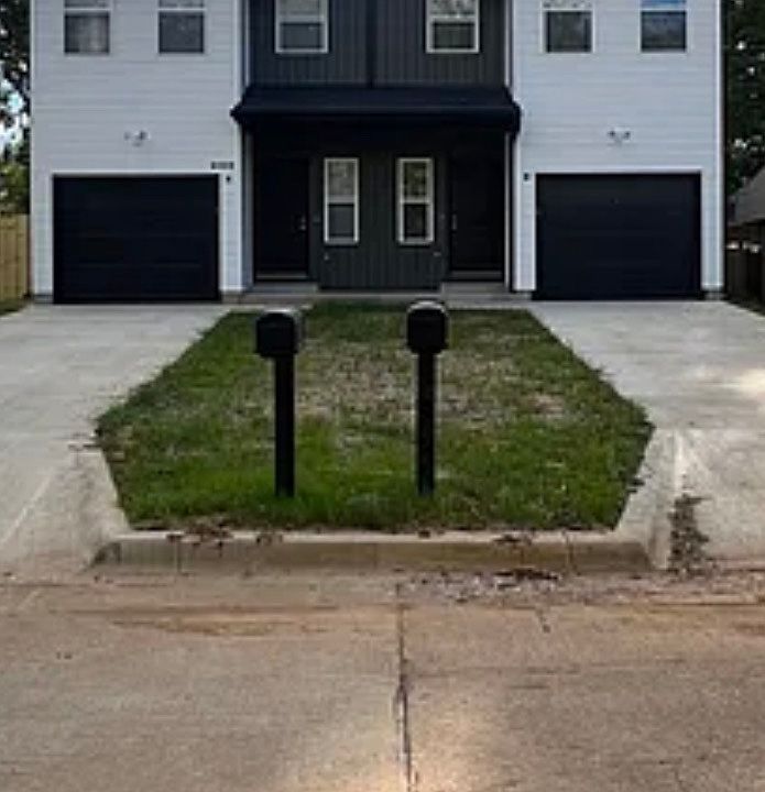 1st image of 2022 N Weller Ave #B