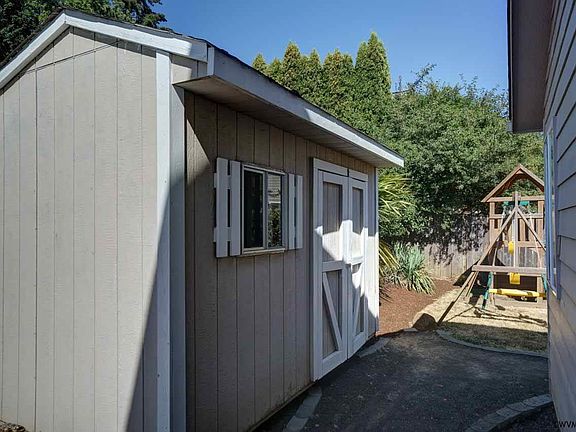 4th image of 548 W Hills Way NW