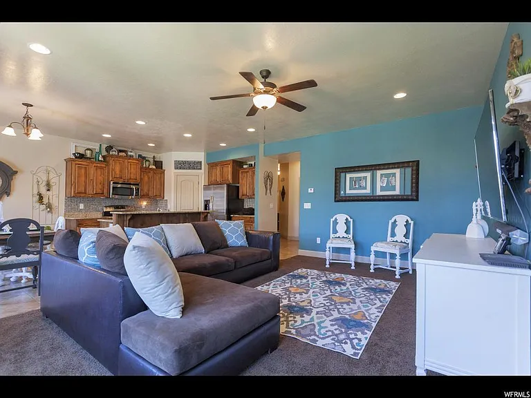 1252 N Willowbrook Ln — Photo 6