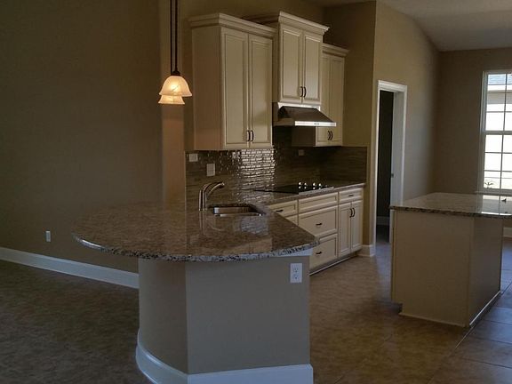 4th image of 3550 Oglebay Dr