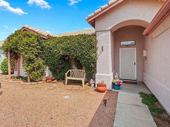 2nd image of 1151 S Vista Grande Dr