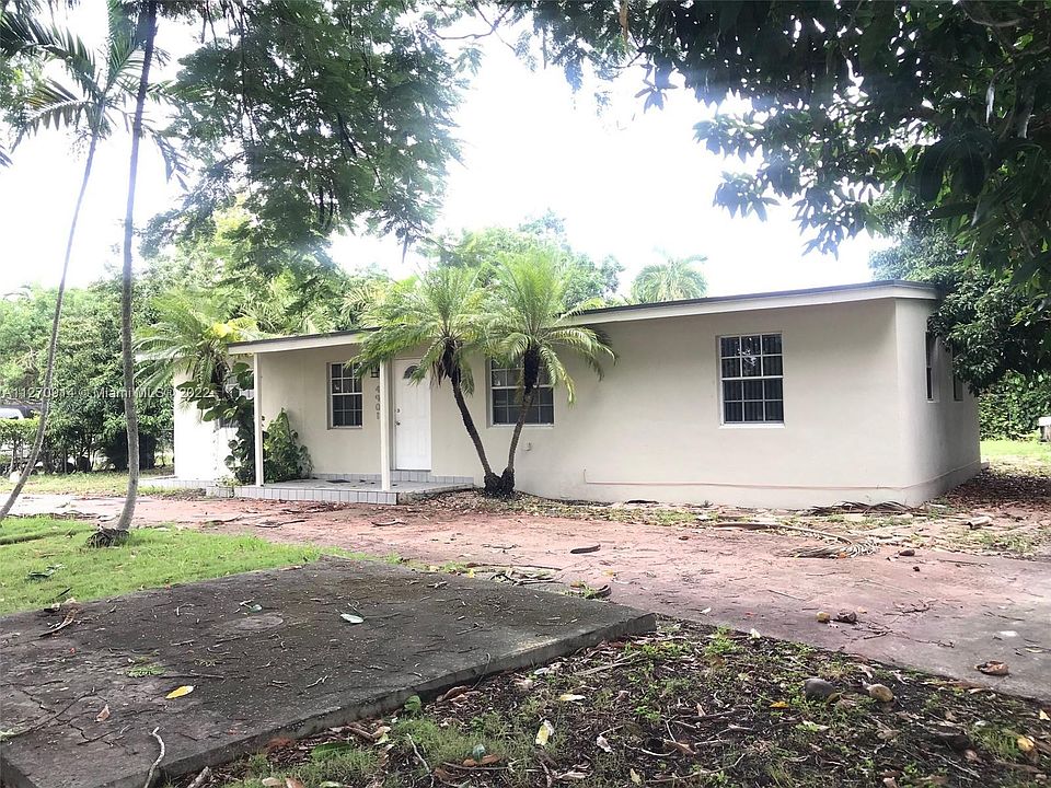 2nd image of 4901 SW 98th Avenue Rd