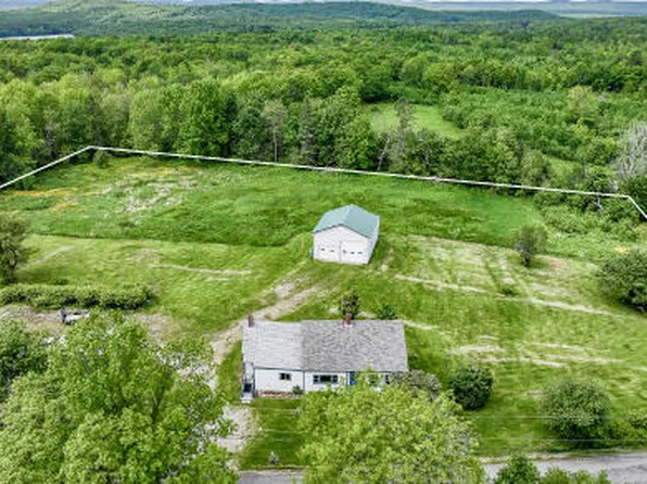 123 Loop Road N, Searsport, ME 04974