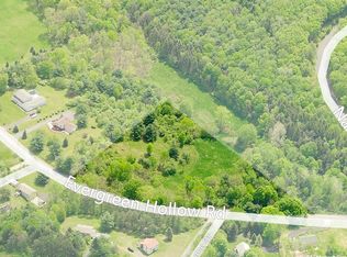 25 Evergreen Hollow Rd, Effort, PA 18330