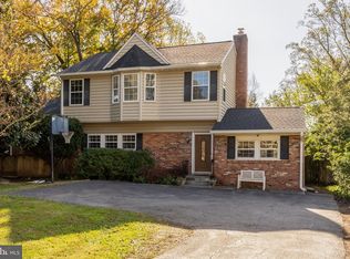 6104 Massachusetts Ave, Bethesda, MD 20816