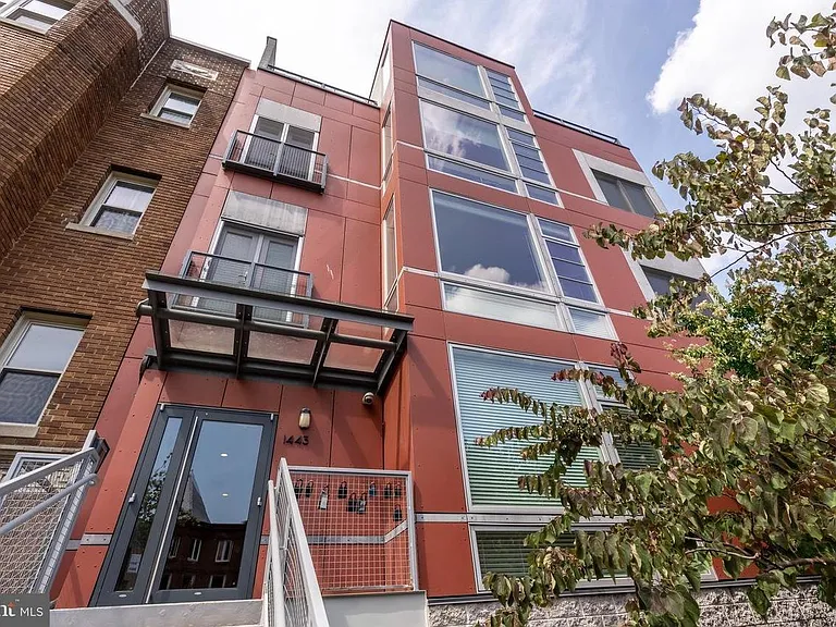 1443 Chapin St NW #104 — Photo 16