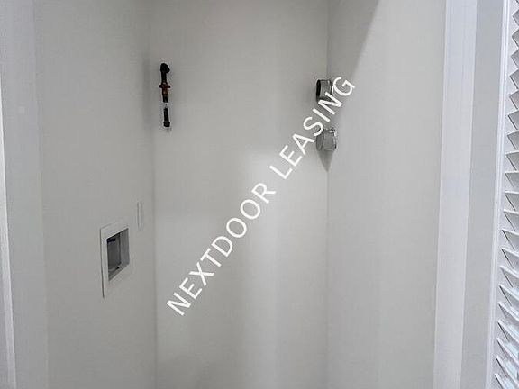 4th image of 40 Lembeck Ave #204M