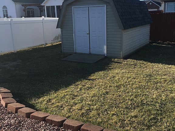 4th image of 557 Newhart Dr