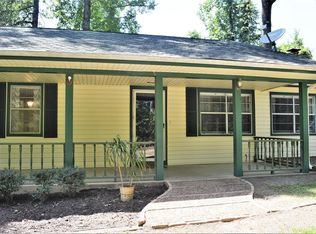 290 Bradley Dr, Livingston, TX 77351